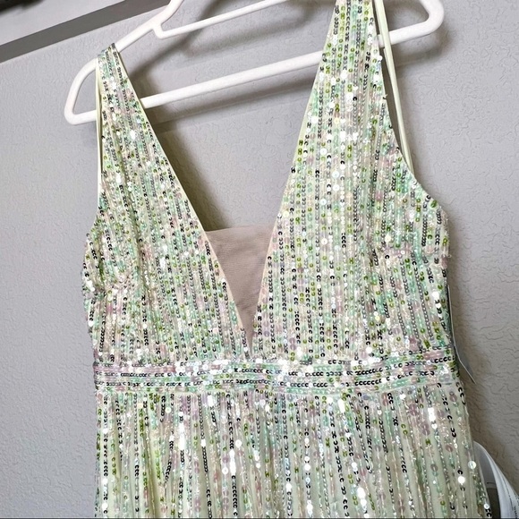 NWT MAC DUGGAL Mint Iridescent Sequin Tulle Sleeveless Open Back Ball Gown 12 - Picture 5 of 9